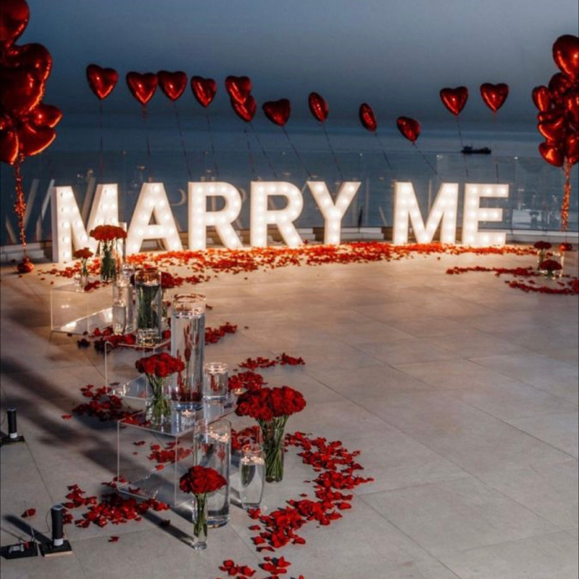 MARRY ME Decor setup Order online NOW Deliver to Dubai Dot
