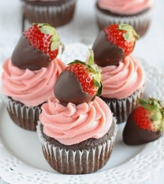 Strawberry Dipped Cupcakes Dubai