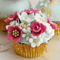 Sculpted Flower Cupcakes - Dubai