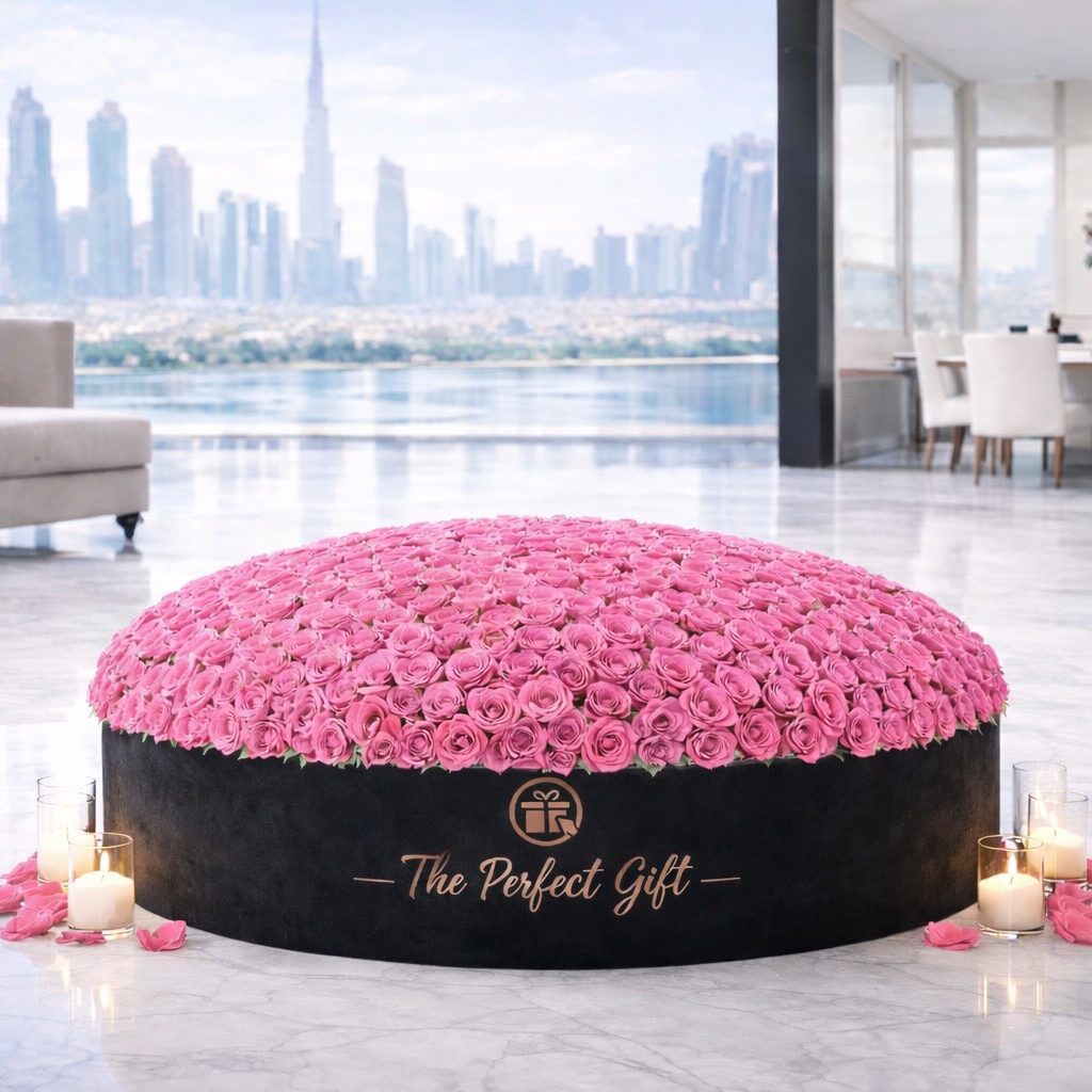 Luxury 1000 VIP Roses Dubai - Flower Gift Delivery to Dubai - Shop ...