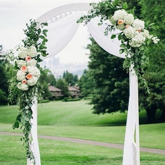 Arco nuziale romantico con fiori - Decorazioni per location ed