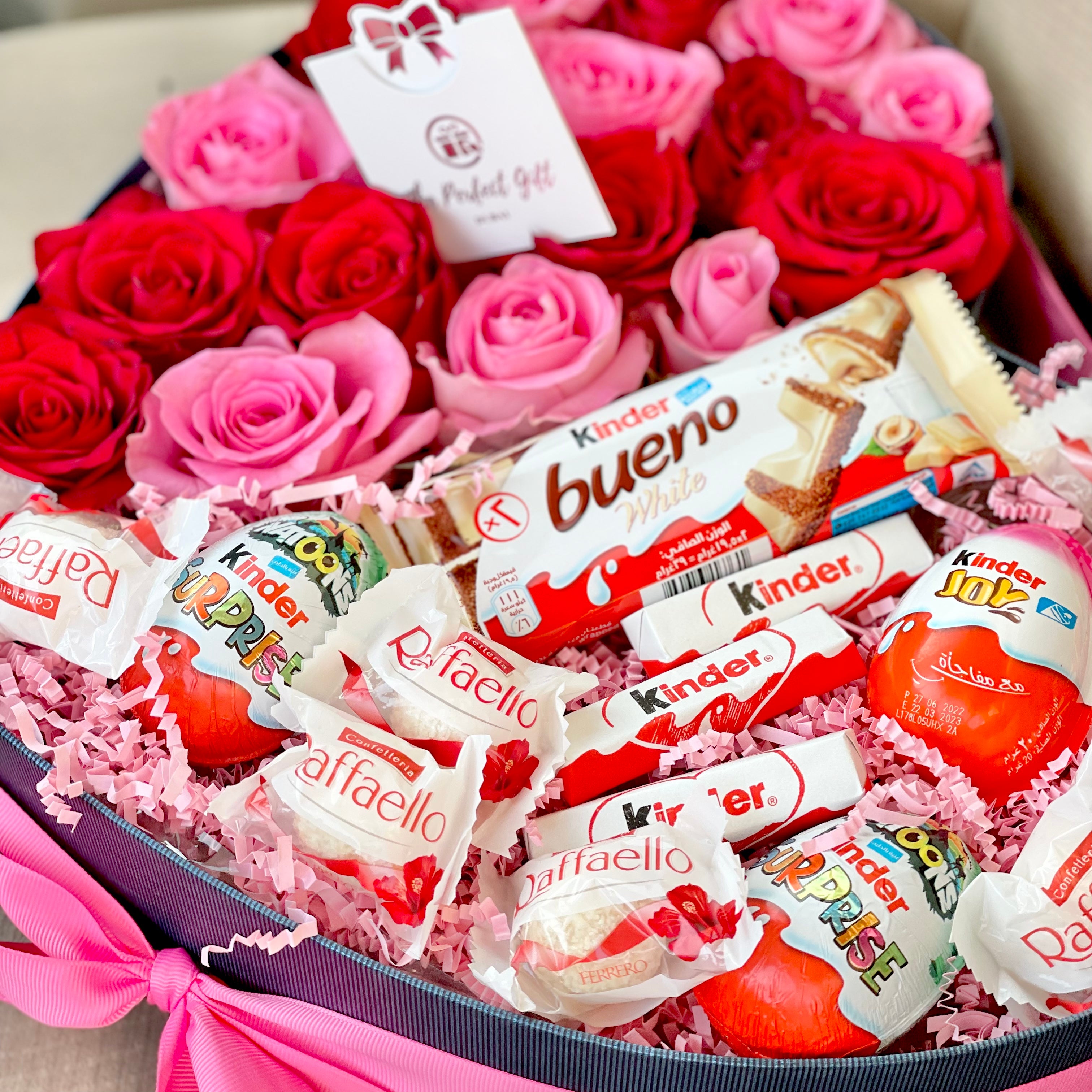 Cuore di rose e cioccolato - Consegna regalo negli Emirati Arabi Uniti -  Acquista online! – Il regalo perfetto® Dubai