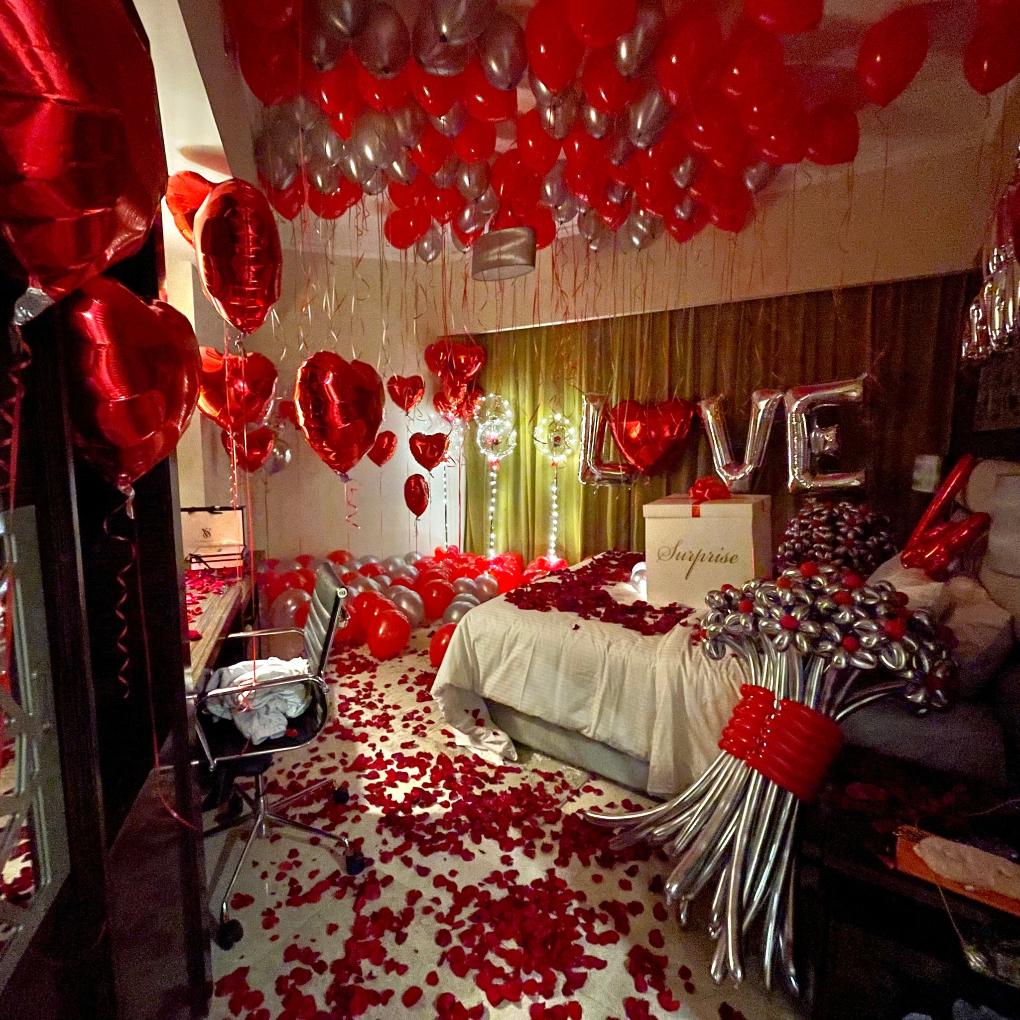 Kit Decorazioni Romantiche 534 Pezzi - Striscione Will You Marry Me E Palloncini A Cuore