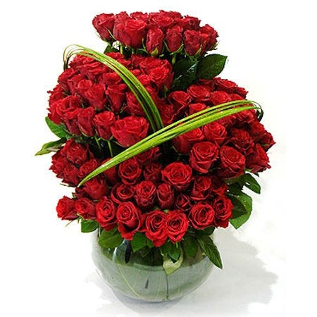 Romantic 200 Roses Online Delivery UAE