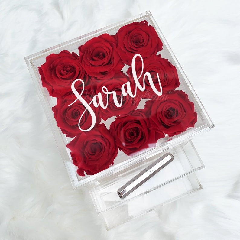 Personalized Rose Acrylic Box - Dubai Gift Delivery - BUY ONLINE NOW ...