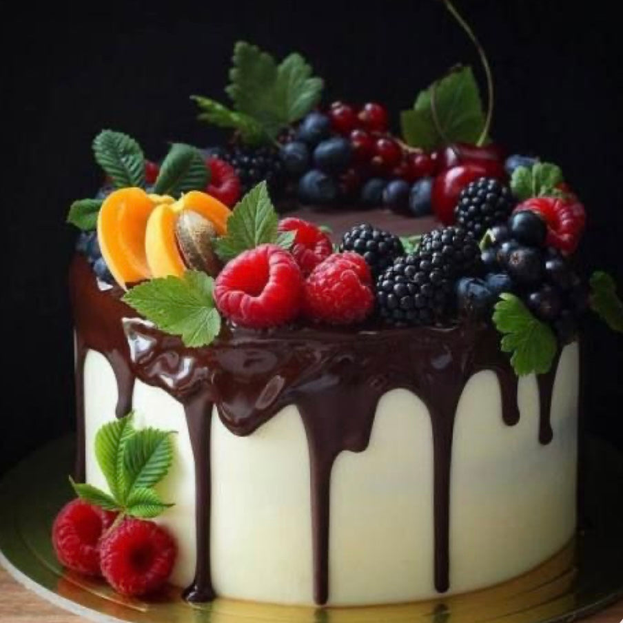 Red fruit cake | Desserts, Cake desserts, Beautiful cakes