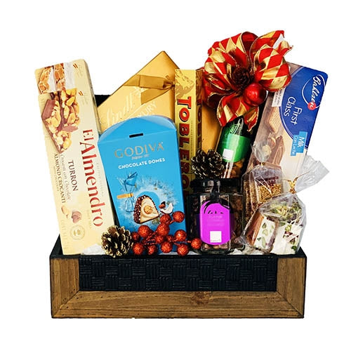 Shop Christmas Gift Baskets Online UAE