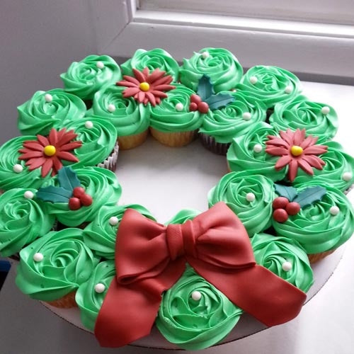 Christmas Wreath Cupcakes - Dubai