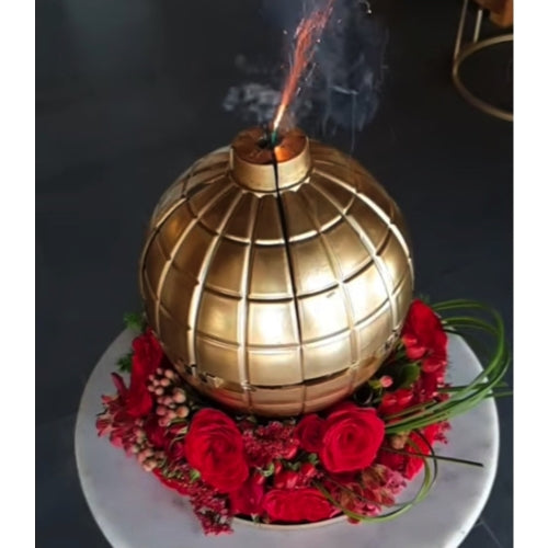Bomb Exploding Gift Bomb Explosion Roses Gift Box - Personalized Gifts UAE - Send Now ...