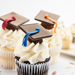 Graduation Cupcake Treats Dubai