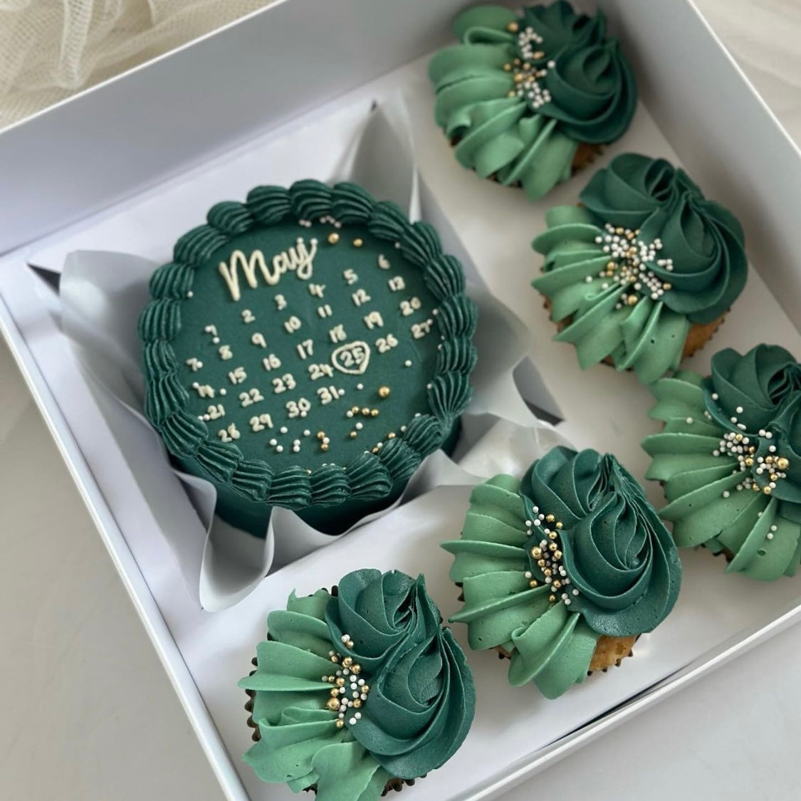 Cupcakes Da Matrimonio Color Verde Acqua Elegante Cupcake Di
