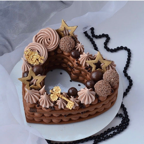Dubai Cake Gift for Him / Men - Made with Swiss Chocolate - Buy Online  Delivery! – The Perfect Gift® Dubai