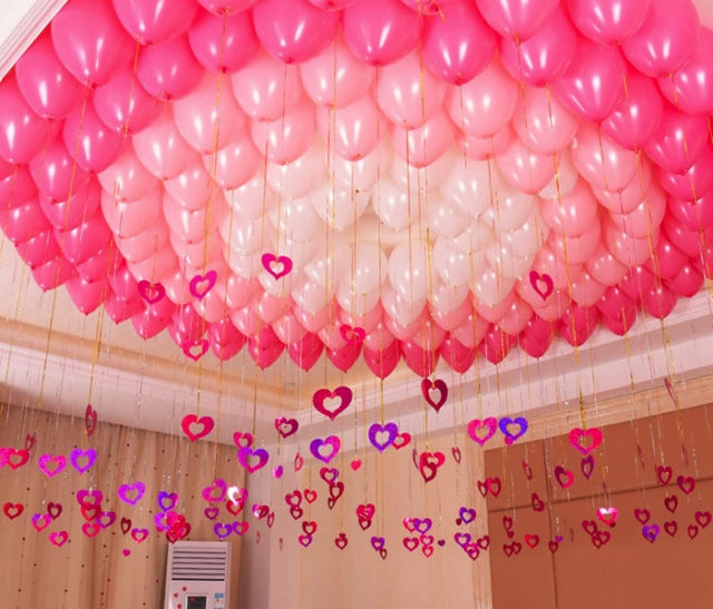 Prestation ballons en rosace pour votre décoration de salle.