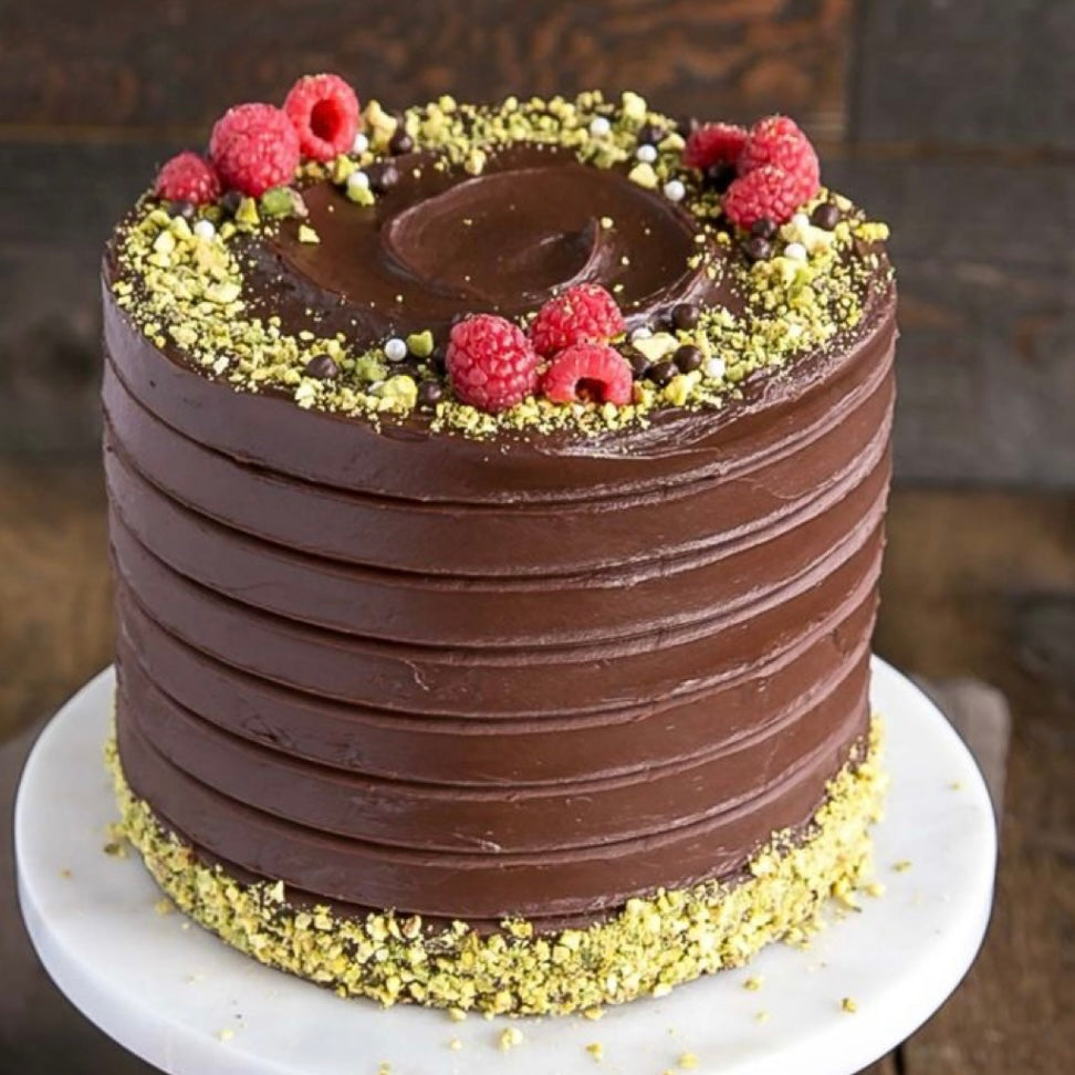 Best Pistachio Chocolate Cake- Birthday Cake UAE - Delivery to Dubai ...