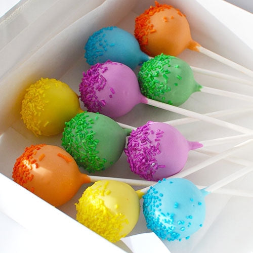 Rainbow and cloud cake pops - Chickabug