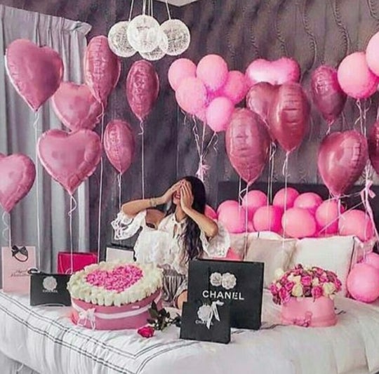 Pink balloon Petals decor - Order online NOW - Deliver to Dubai – The  Perfect Gift® Dubai